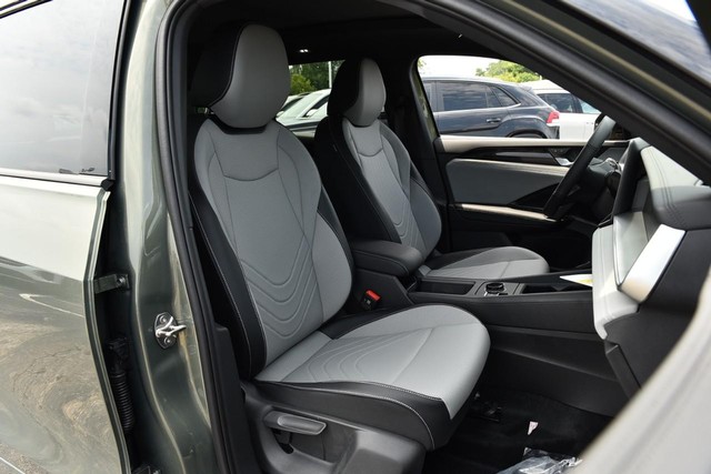 Volkswagen Tiguan Vehicle Image 20