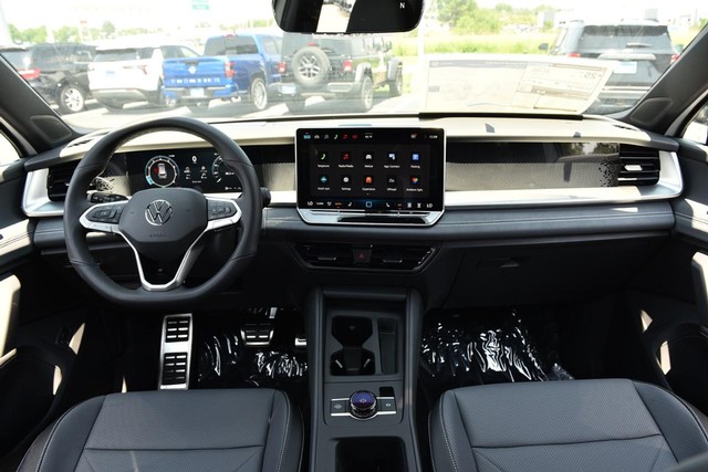 Volkswagen Tiguan Vehicle Image 07