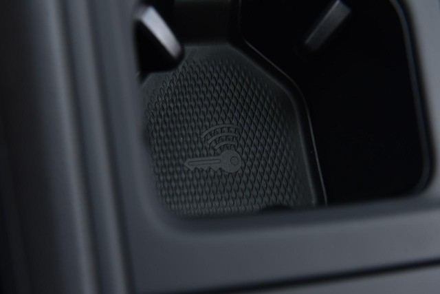 Volkswagen Tiguan Vehicle Image 16