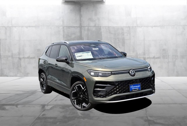 Volkswagen Tiguan Vehicle Image 02