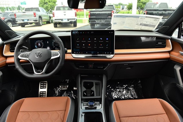 Volkswagen Tiguan Vehicle Image 07