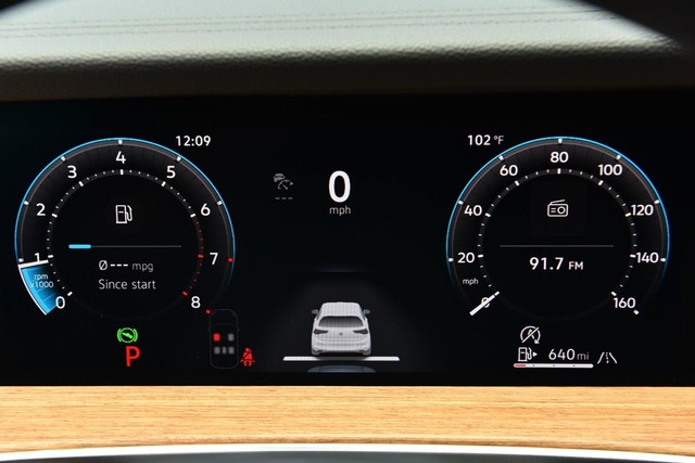 Volkswagen Tiguan Vehicle Image 12