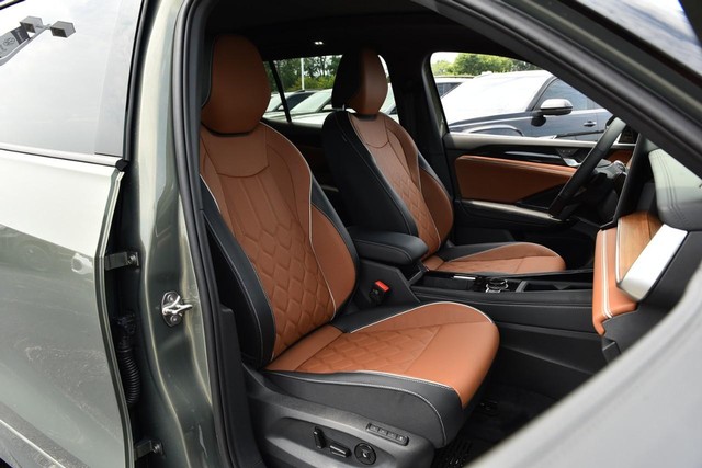 Volkswagen Tiguan Vehicle Image 20