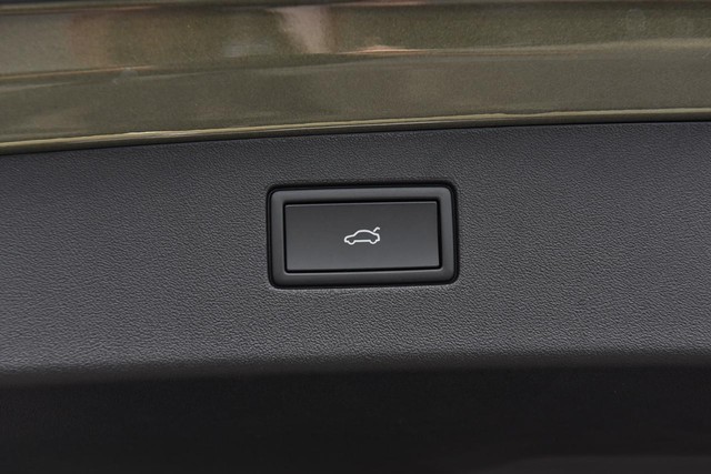 Volkswagen Tiguan Vehicle Image 26