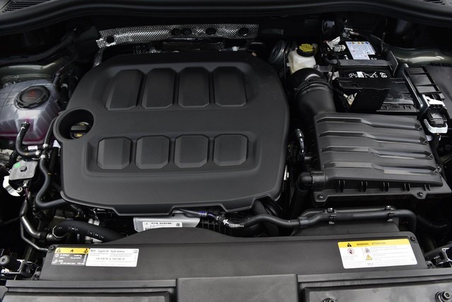 Volkswagen Tiguan Vehicle Image 27