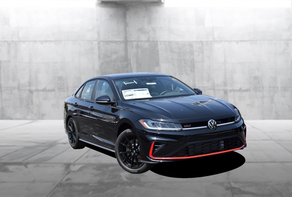 Volkswagen Jetta GLI Vehicle Full-screen Gallery Image 2