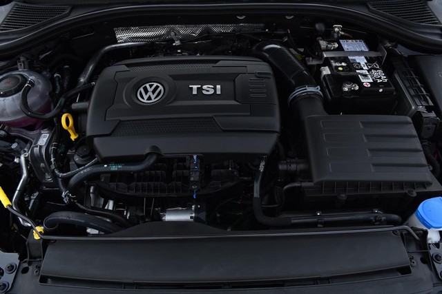 Volkswagen Jetta GLI Vehicle Image 25
