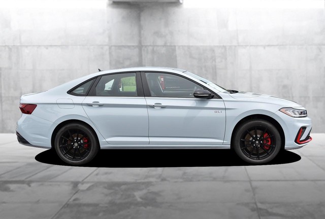 Volkswagen Jetta GLI Vehicle Image 05