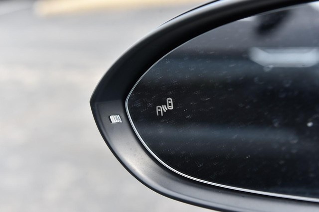 Volkswagen Jetta GLI Vehicle Image 10