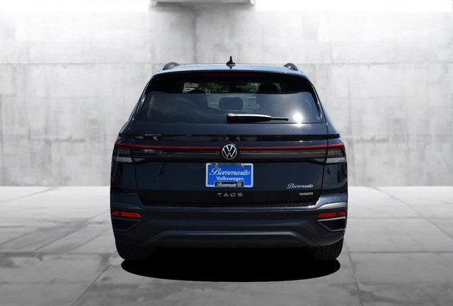 Volkswagen Taos Vehicle Image 06