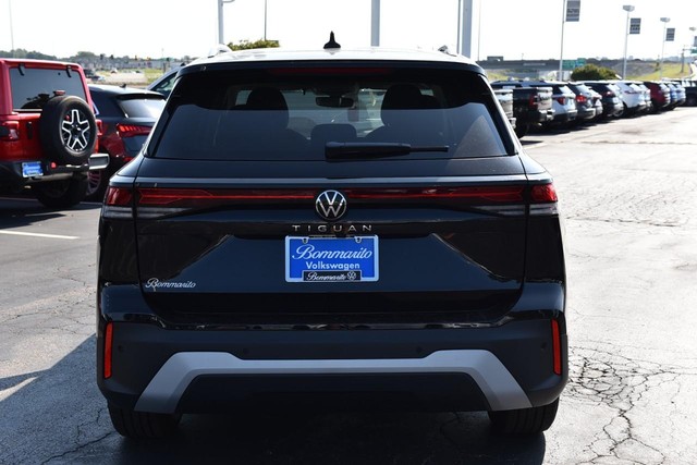Volkswagen Tiguan Vehicle Image 06
