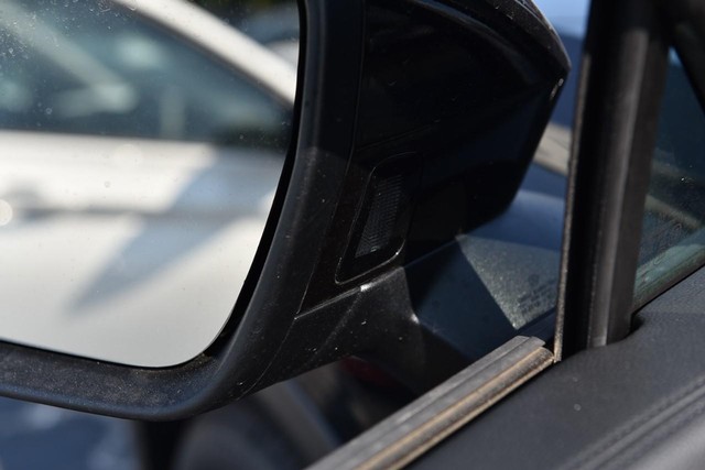 Volkswagen Tiguan Vehicle Image 09