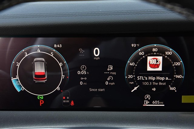 Volkswagen Tiguan Vehicle Image 11