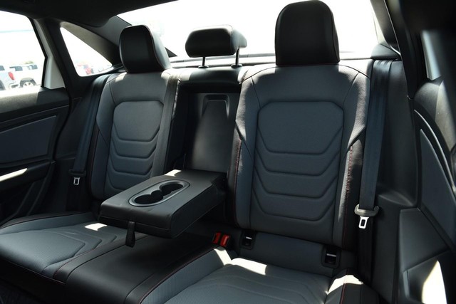 Volkswagen Jetta GLI Vehicle Image 23