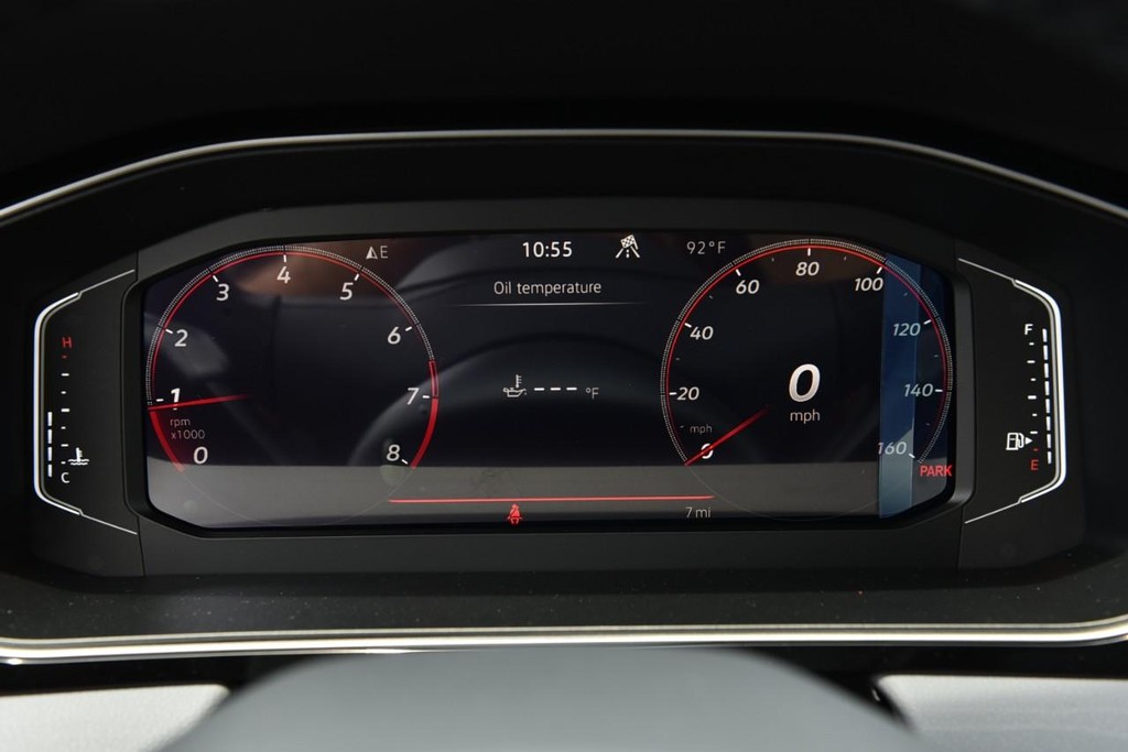 Volkswagen Jetta GLI Vehicle Full-screen Gallery Image 12