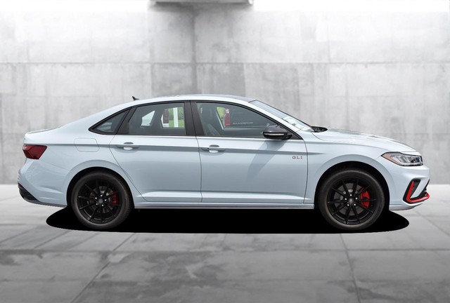 Volkswagen Jetta GLI Vehicle Image 05