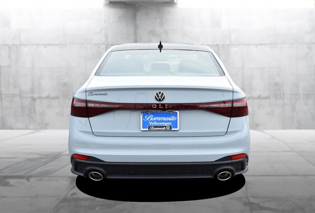 Volkswagen Jetta GLI Vehicle Image 06