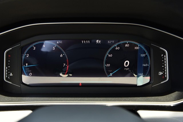 Volkswagen Jetta GLI Vehicle Image 12
