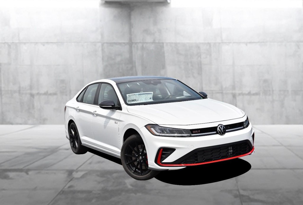 Volkswagen Jetta GLI Vehicle Full-screen Gallery Image 2