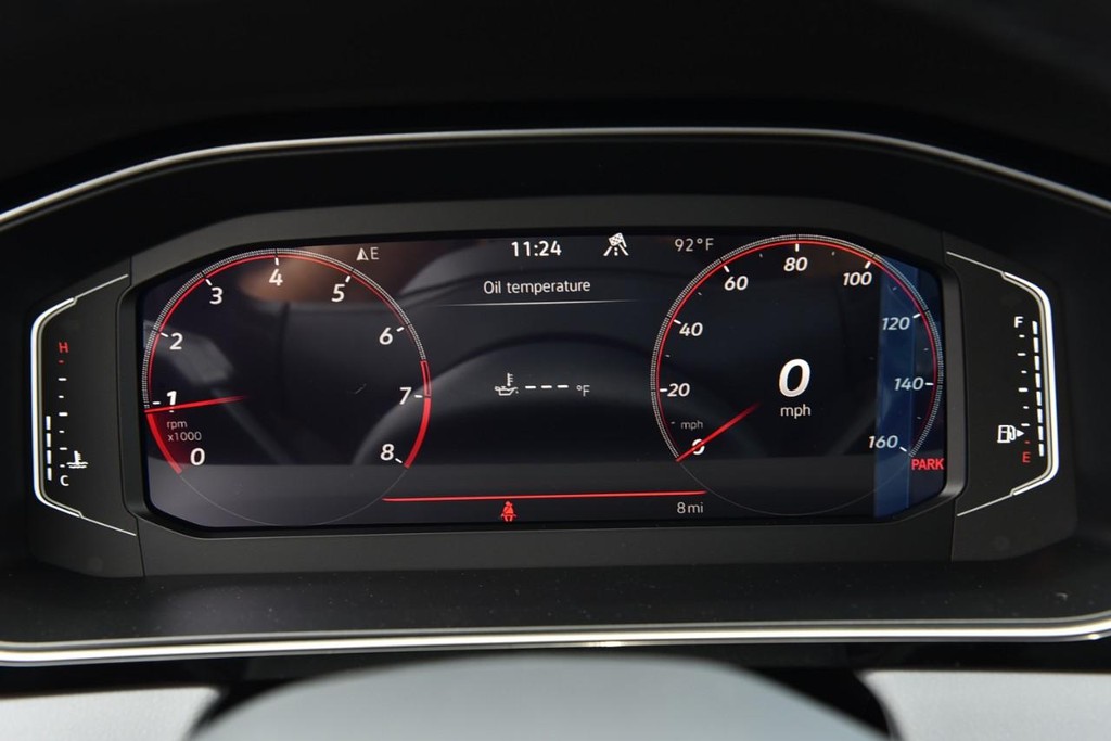 Volkswagen Jetta GLI Vehicle Full-screen Gallery Image 12