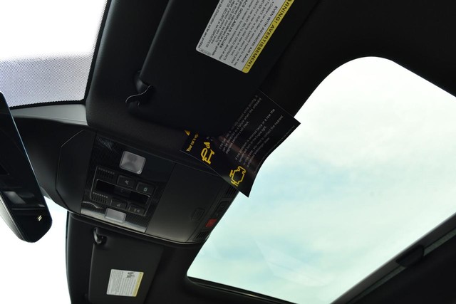 Volkswagen Jetta GLI Vehicle Image 22