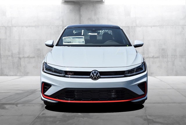 Volkswagen Jetta GLI Vehicle Image 04