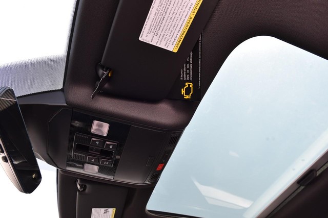 Volkswagen Jetta GLI Vehicle Image 22