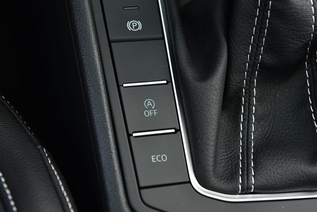 Volkswagen Jetta Vehicle Image 18