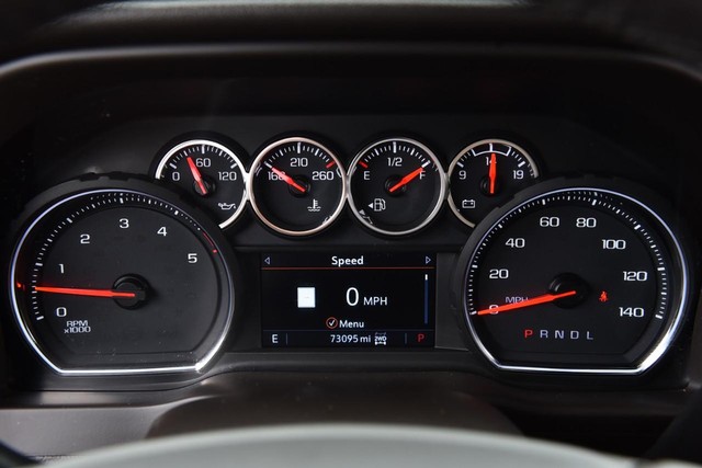Chevrolet Silverado 2500HD Vehicle Image 14
