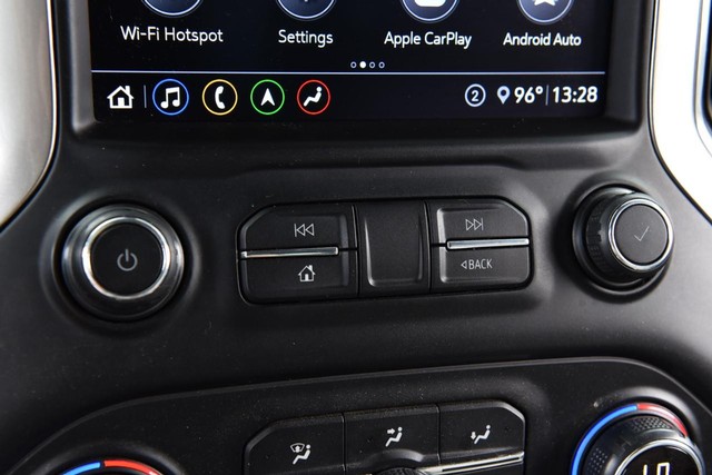 Chevrolet Silverado 2500HD Vehicle Image 19
