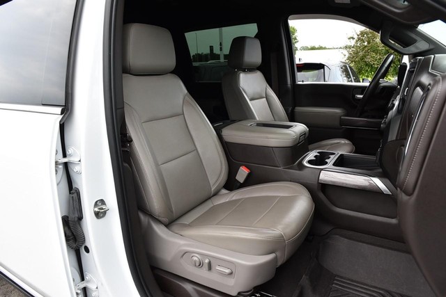 Chevrolet Silverado 2500HD Vehicle Image 26
