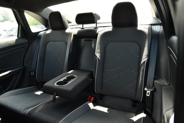 Volkswagen Jetta Vehicle Image 21