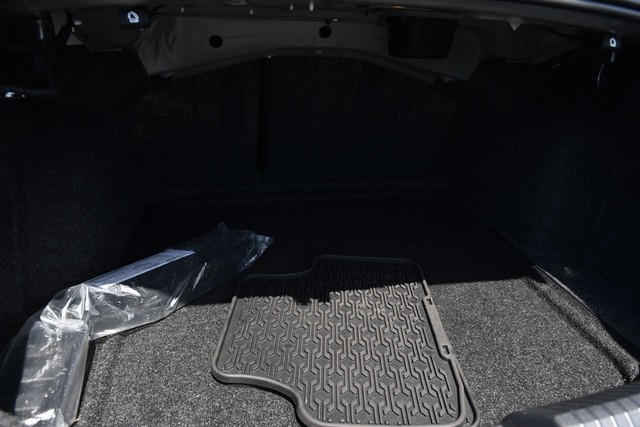 Volkswagen Jetta Vehicle Image 22