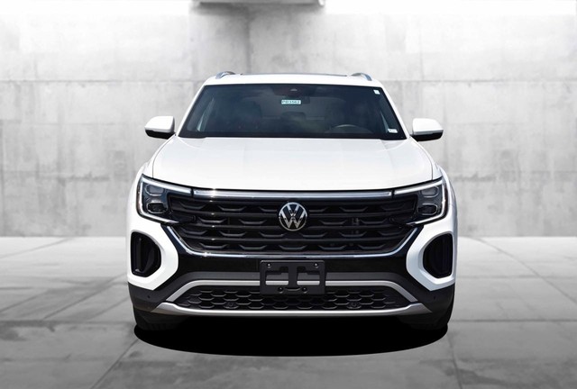 Volkswagen Atlas Cross Sport Vehicle Image 04