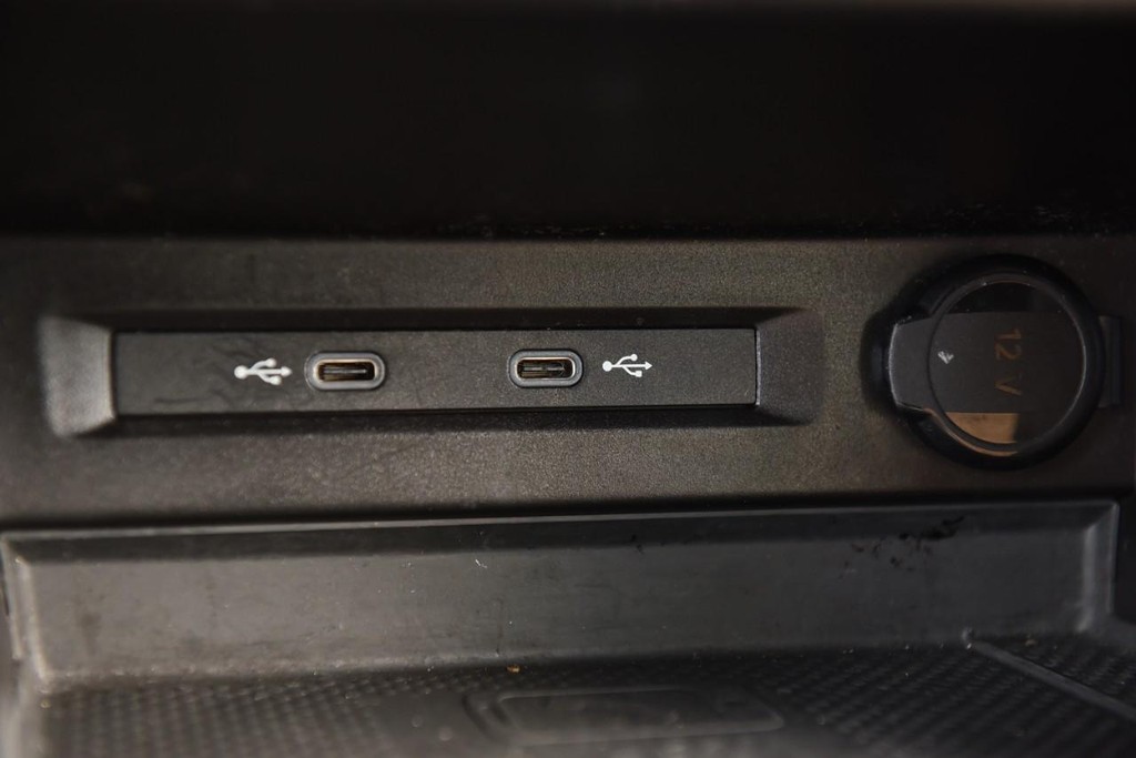 Volkswagen Tiguan Vehicle Full-screen Gallery Image 15