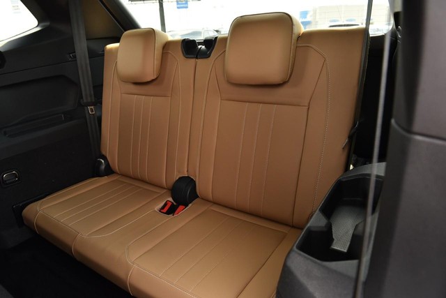 Volkswagen Tiguan Vehicle Image 23