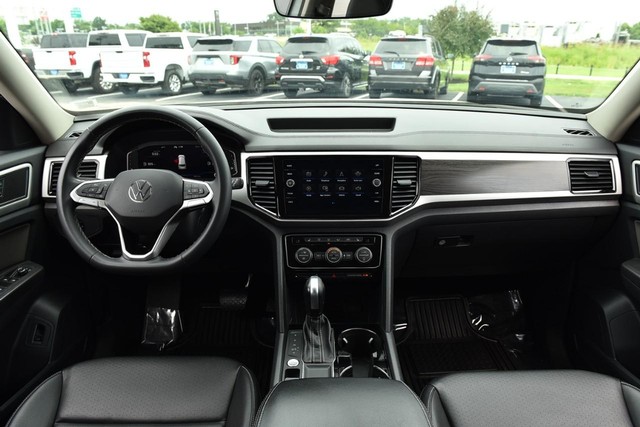 Volkswagen Atlas Vehicle Image 07
