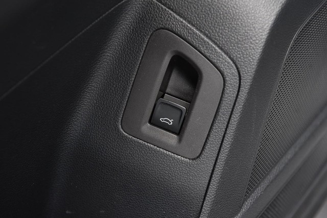 Volkswagen Atlas Vehicle Image 09