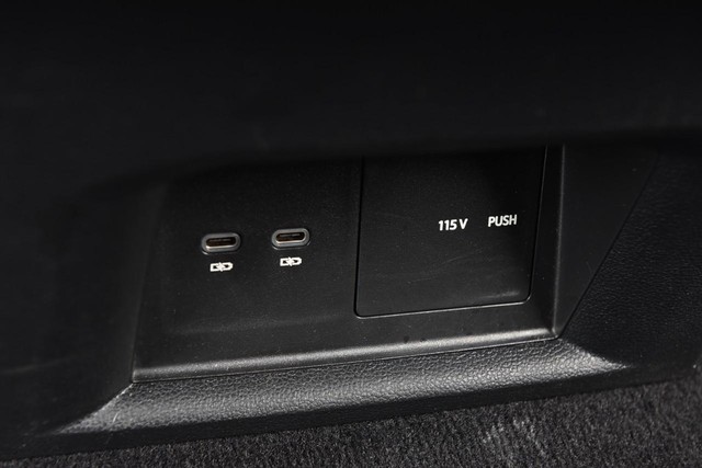 Volkswagen Atlas Vehicle Image 23