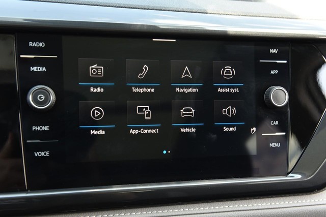 Volkswagen Taos Vehicle Image 14