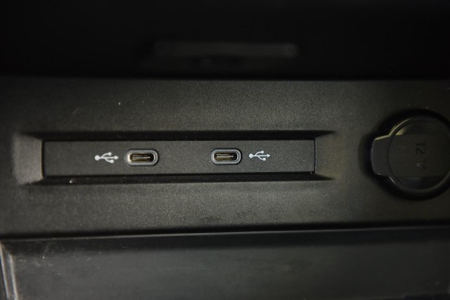 Volkswagen Taos Vehicle Image 16