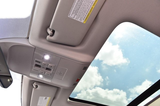Volkswagen Taos Vehicle Image 22
