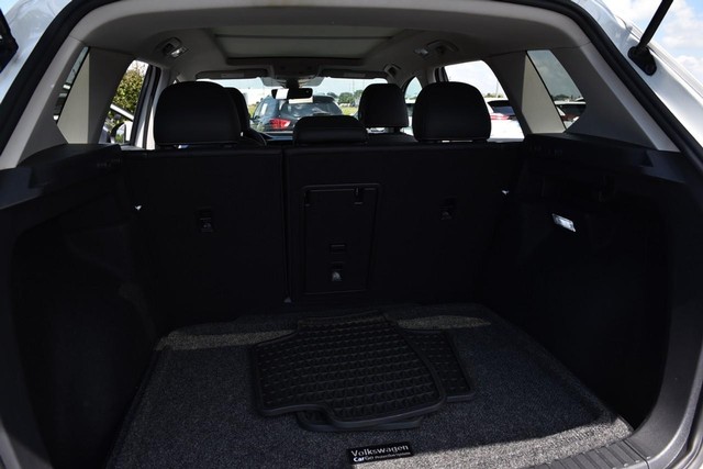 Volkswagen Taos Vehicle Image 26