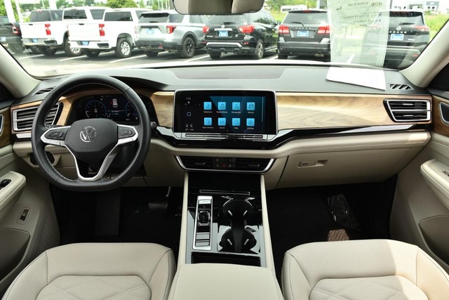 Volkswagen Atlas Vehicle Image 07