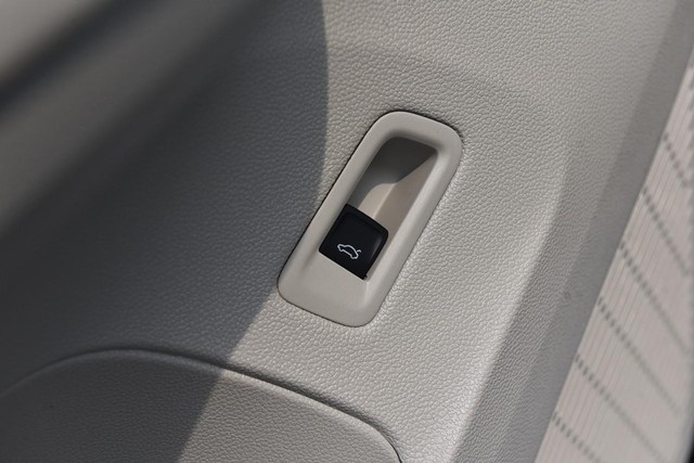 Volkswagen Atlas Vehicle Image 09