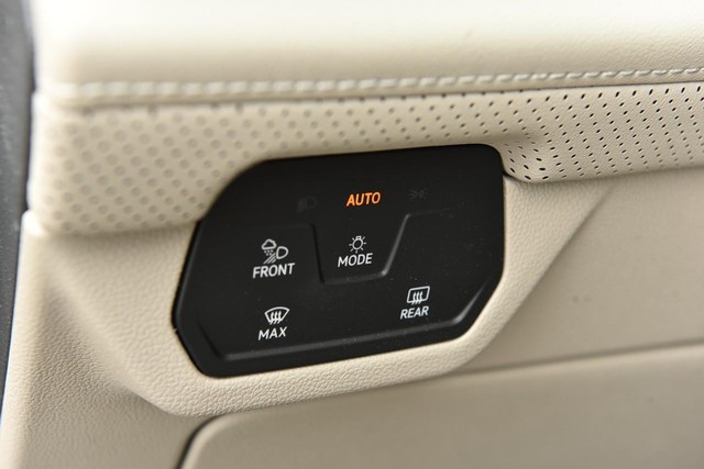 Volkswagen Atlas Vehicle Image 11