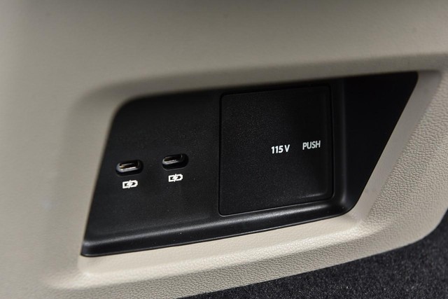 Volkswagen Atlas Vehicle Image 24