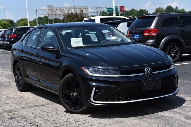 Volkswagen Jetta Vehicle Image 02