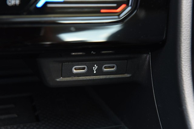 Volkswagen Jetta Vehicle Image 16