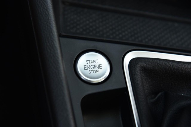 Volkswagen Jetta Vehicle Image 17